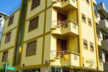هتل Clear Sky Inn