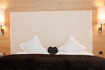 هتل Dorfer Alpine&charming