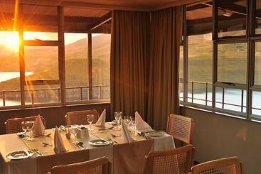 هتل Katse Lodge