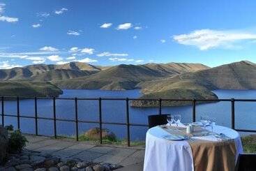 هتل Katse Lodge