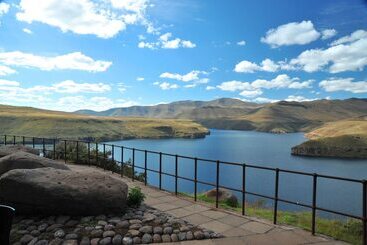 هتل Katse Lodge