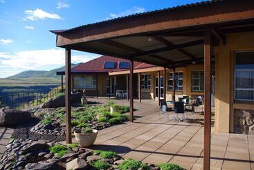 هتل Katse Lodge