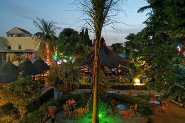 هتل Le Baobab