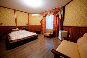 هتل Villa Turistica Oasis