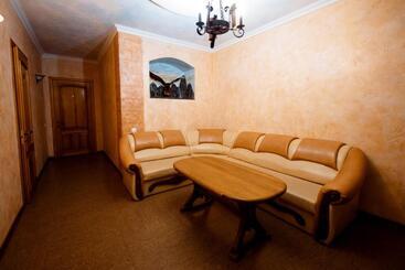 هتل Villa Turistica Oasis