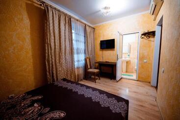 هتل Villa Turistica Oasis