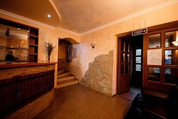 هتل Villa Turistica Oasis