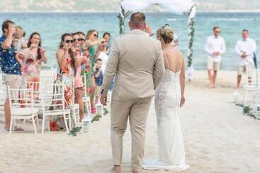 استراحتگاه San Martinho Beach Club
