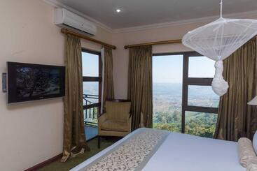 استراحتگاه Sunbird Ku Chawe