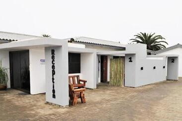 Tiende Laan Bed & Breakfast And Self Catering