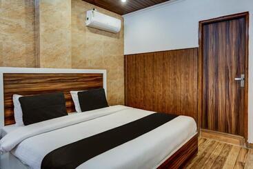 Super Collection O Hotel Walk Inn