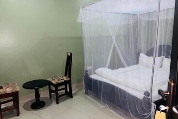 Suzie Hotel Kampala Uganda