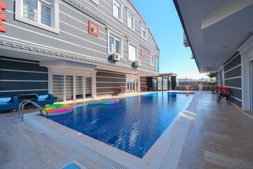 هتل Avullar Palace