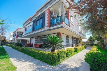 هتل Avullar Palace