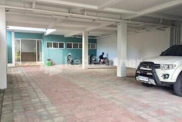 酒店 Terra Guesthouse Jec Mitra Reddoorz