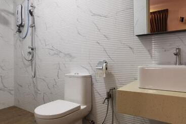 Mykey The Quartz A 06 08 Melaka City