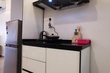 Mykey The Quartz A 06 08 Melaka City