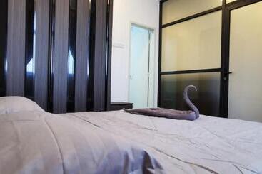 Mykey The Quartz A 06 08 Melaka City