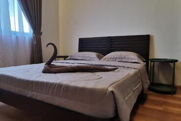 Mykey The Quartz A 06 08 Melaka City