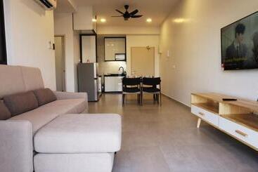 Mykey The Quartz A 06 08 Melaka City