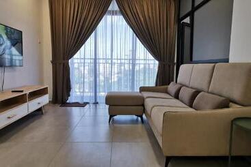 Mykey The Quartz A 06 08 Melaka City