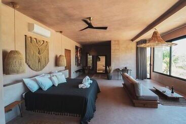 Nikau Hotel El Cuyo Adults Only