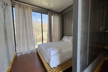 هاستل Pupa House