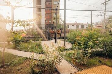 هاستل Pupa House