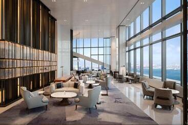 Four Seasons Hotel Dalian