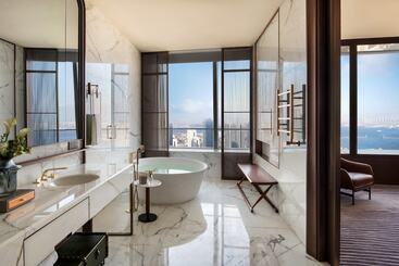 Four Seasons Hotel Dalian