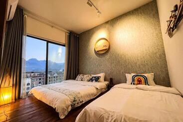 Little White House Homestay Tianmen Mountain Scenic Area