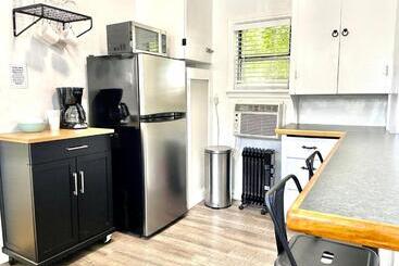 پانسیون Cozy Studio Guest Cottage   Twin Falls