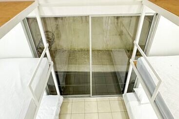 پانسیون Sjo Oasis Hostel