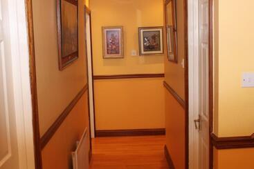 Gardenfield House Bed & Breakfast H91vh02