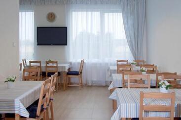 Aviator Garni Hotel Bratislava