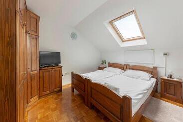 Bed And Breakfast Mili Vrh