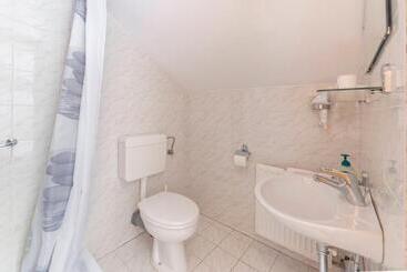 Bed And Breakfast Mili Vrh