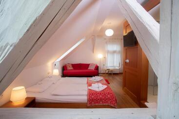 Pr Gavedarjo Eco Heritage B&b
