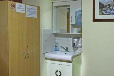 Hostel 42