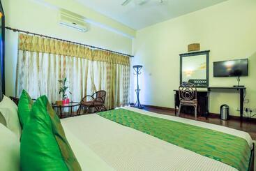 هتل Central Palm