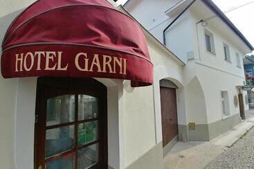 هتل Garni Paleta