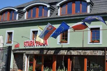هتل Penzion Stara Fara