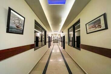 Rose Palace Hotel, Gulberg