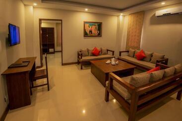 هتل Royal Bagan