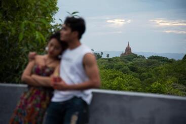 هتل Royal Bagan