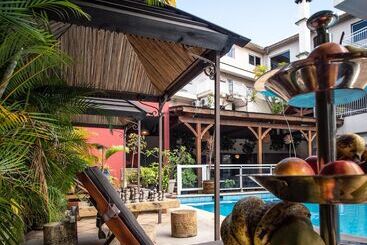 هتل Sud Hôtel