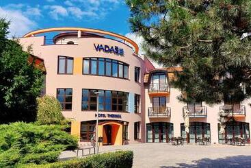 استراحتگاه Wellness Hotel Thermal