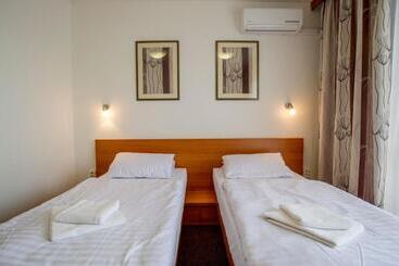 استراحتگاه Wellness Hotel Thermal