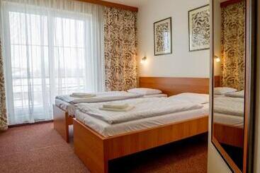 استراحتگاه Wellness Hotel Thermal