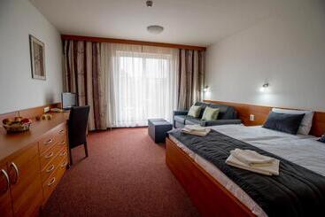 استراحتگاه Wellness Hotel Thermal